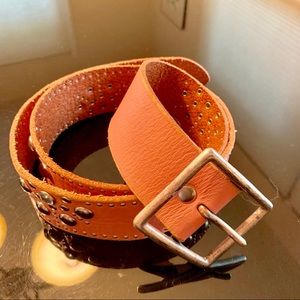 LINEA PELLE Pink Leather belt